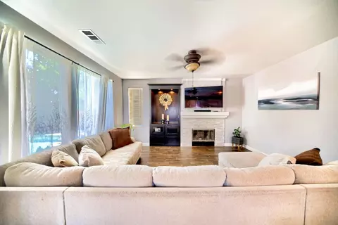 Living - 3227 Cathleen Ln, Tracy, CA 95377 photo 3 of 3