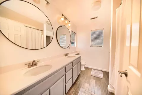 Bath - 3227 Cathleen Ln, Tracy, CA 95377 photo 10 of 10