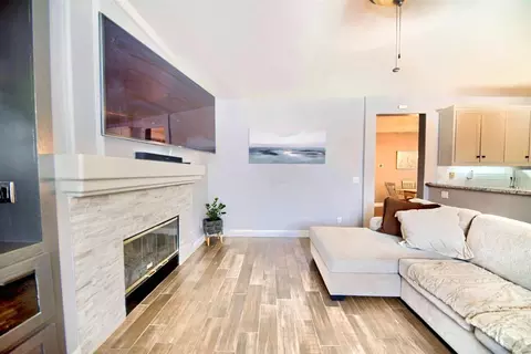 Living - 3227 Cathleen Ln, Tracy, CA 95377 photo 2 of 3