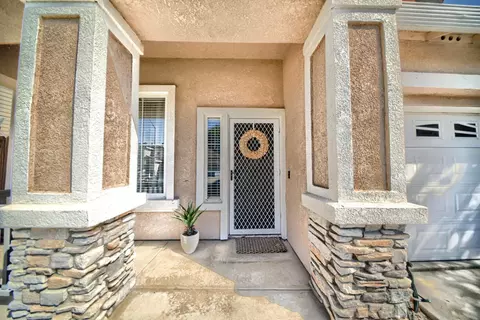 Exterior - 3227 Cathleen Ln, Tracy, CA 95377 photo 5 of 10