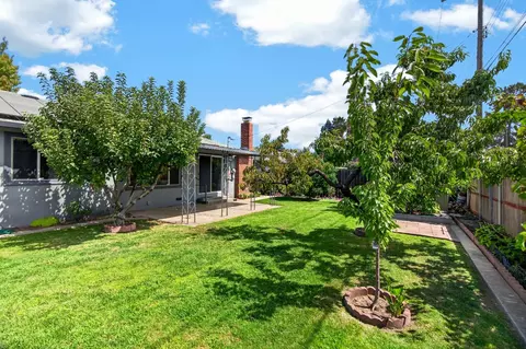 Exterior - 820 Park St, Lodi, CA 95240 photo 5 of 9