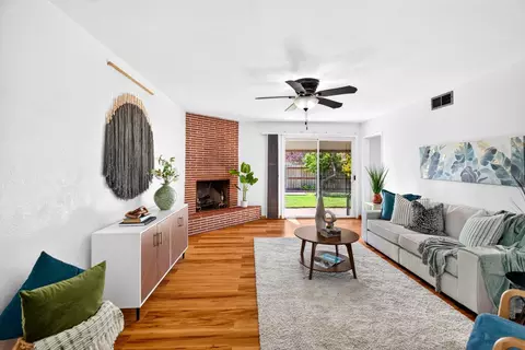 Living - 820 Park St, Lodi, CA 95240 photo 4 of 5