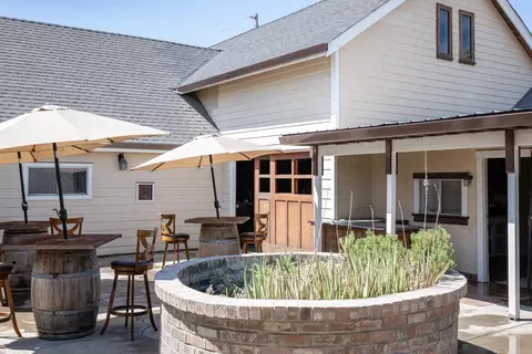 Exterior - 3024 Dakota Ave, Modesto, CA 95358 photo 4 of 9