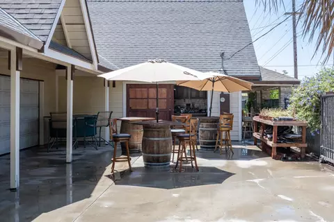 Exterior - 3024 Dakota Ave, Modesto, CA 95358 photo 2 of 9