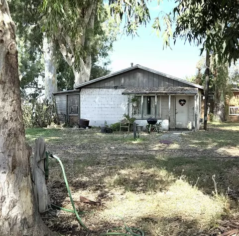 13450 2nd St, Los Banos, CA 93635