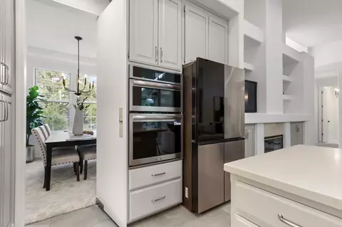 Kitchen - 2722 Emerald Bay Dr, Davis, CA 95618 photo 5 of 6
