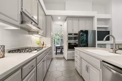 Kitchen - 2722 Emerald Bay Dr, Davis, CA 95618 photo 4 of 6