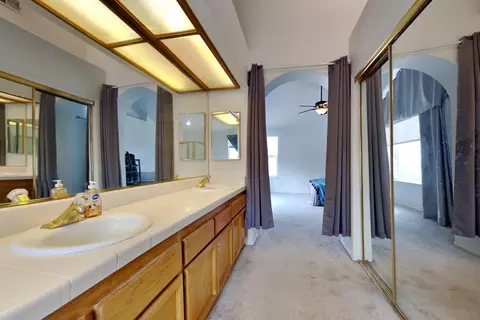 Bath - 1219 Mohr Cir, Manteca, CA 95337 photo 7 of 9