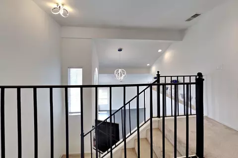 Entry Way - 1219 Mohr Cir, Manteca, CA 95337 photo 12 of 17