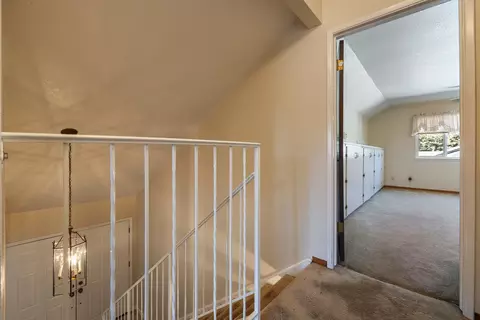 Entry Way - 1625 Fernandes St, Modesto, CA 95355 photo 8 of 11