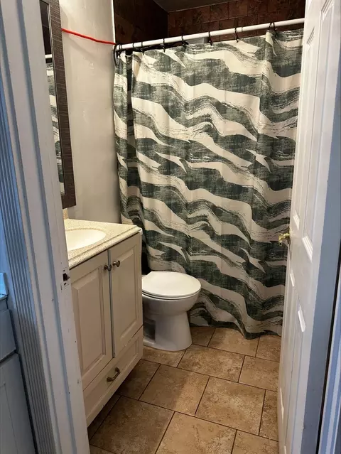 Bath - 7509 Winter Ln, Placerville, CA 95667 photo 2 of 2