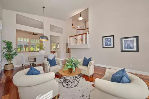 11705 Gold Parke Ln, Gold River, CA 95670