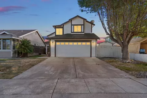 1570 Grass Valley Dr, Woodland, CA 95776
