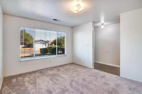 Living - 300 Brian Ln, Turlock, CA 95382 photo 4 of 5