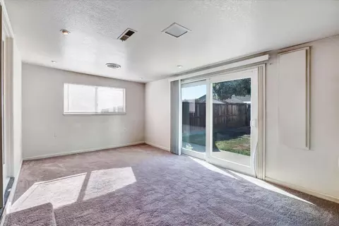 Living - 300 Brian Ln, Turlock, CA 95382 photo 5 of 5
