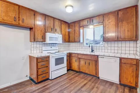 Kitchen - 300 Brian Ln, Turlock, CA 95382 photo 1 of 3