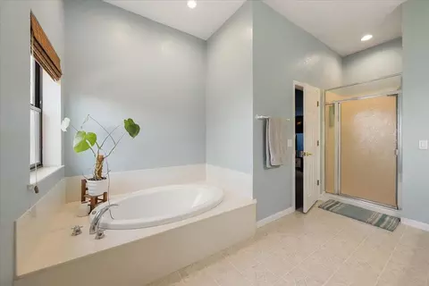 Bath - 7410 White Oak Dr, Placerville, CA 95667 photo 3 of 3