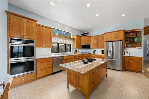 Kitchen - 7410 White Oak Dr, Placerville, CA 95667 photo 3 of 5