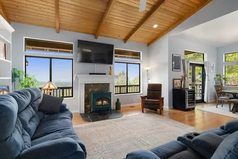 Living - 7410 White Oak Dr, Placerville, CA 95667 photo 5 of 5