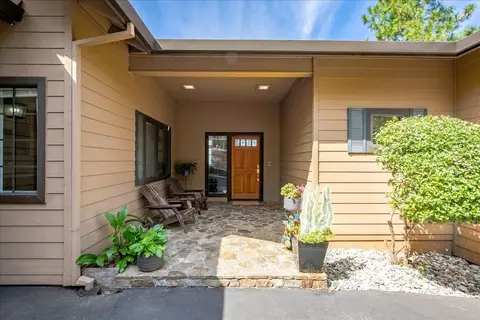 Exterior - 7410 White Oak Dr, Placerville, CA 95667 photo 4 of 15