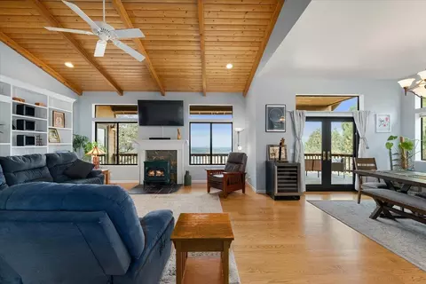 Living - 7410 White Oak Dr, Placerville, CA 95667 photo 1 of 5