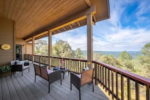 Exterior - 7410 White Oak Dr, Placerville, CA 95667 photo 7 of 15