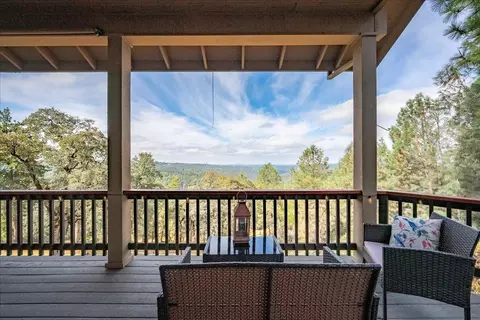 Exterior - 7410 White Oak Dr, Placerville, CA 95667 photo 6 of 15