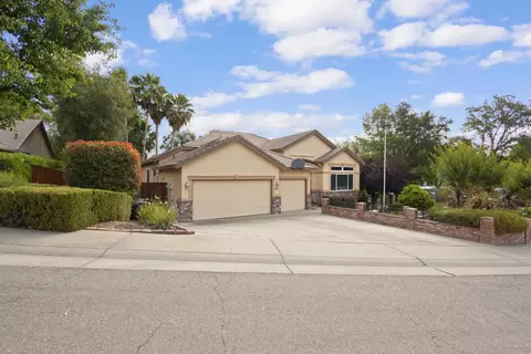 8383 Oakwood Hills Cir, Citrus Heights, CA 95610