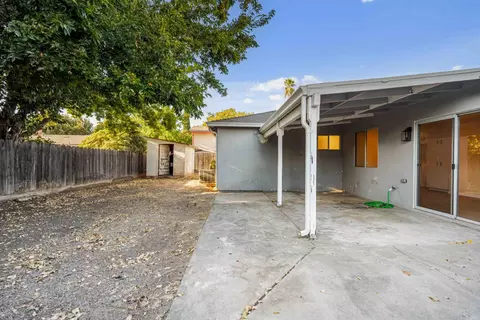 Exterior - 1901 Milpas Ln, Modesto, CA 95355 photo 3 of 7