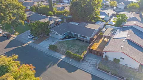 View/Area - 1901 Milpas Ln, Modesto, CA 95355 photo 8 of 8