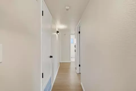 Entry Way - 1901 Milpas Ln, Modesto, CA 95355 photo 2 of 2