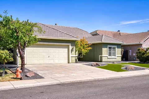 Exterior - 3529 Isabella Dr, Modesto, CA 95355 photo 3 of 10