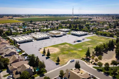View/Area - 3529 Isabella Dr, Modesto, CA 95355 photo 6 of 6