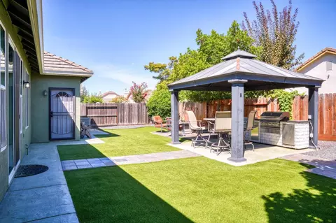 Exterior - 3529 Isabella Dr, Modesto, CA 95355 photo 5 of 10