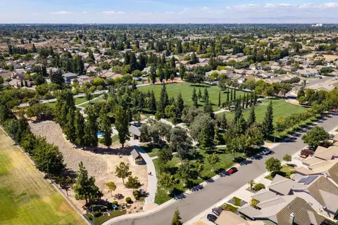 View/Area - 3529 Isabella Dr, Modesto, CA 95355 photo 5 of 6