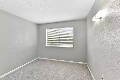 Bedroom - 5905 Lucinda Ln, Carmichael, CA 95608 photo 3 of 7