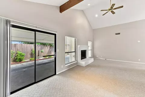 Living - 5905 Lucinda Ln, Carmichael, CA 95608 photo 3 of 5