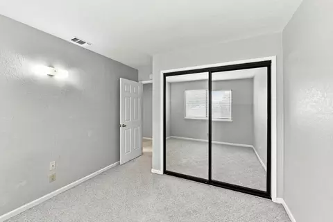 Bedroom - 5905 Lucinda Ln, Carmichael, CA 95608 photo 4 of 7