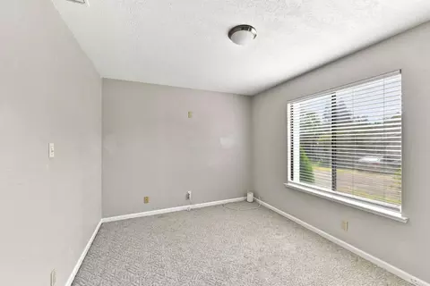 Bedroom - 5905 Lucinda Ln, Carmichael, CA 95608 photo 1 of 7