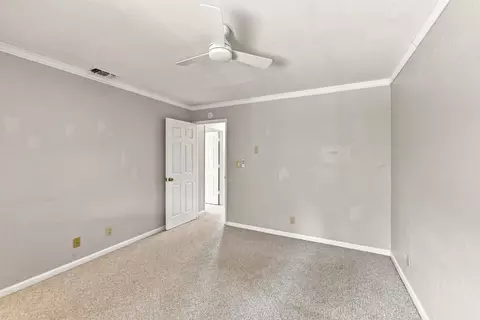 Bedroom - 5905 Lucinda Ln, Carmichael, CA 95608 photo 6 of 7