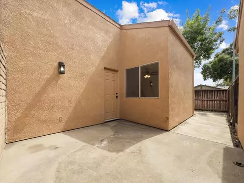 Exterior - 607 Brandywine Dr, Lodi, CA 95240 photo 8 of 9