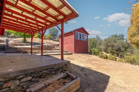 Exterior - 1143 Echo St, Angels Camp, CA 95222 photo 4 of 11