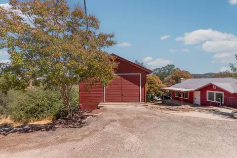 Exterior - 1143 Echo St, Angels Camp, CA 95222 photo 3 of 11