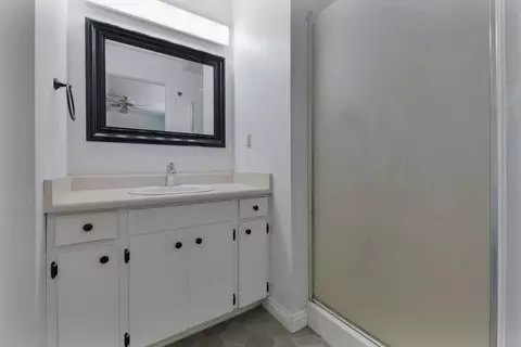 Bath - 1143 Echo St, Angels Camp, CA 95222 photo 1 of 5