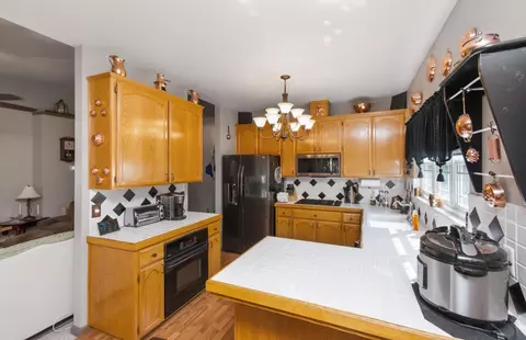 Kitchen - 105 Errin Pl, Jackson, CA 95642 photo 3 of 11