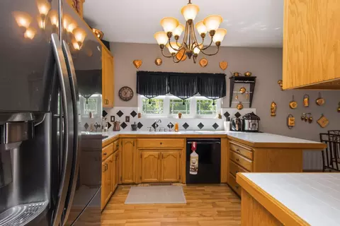 Kitchen - 105 Errin Pl, Jackson, CA 95642 photo 10 of 11