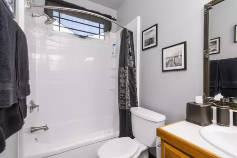 Bath - 105 Errin Pl, Jackson, CA 95642 photo 3 of 3