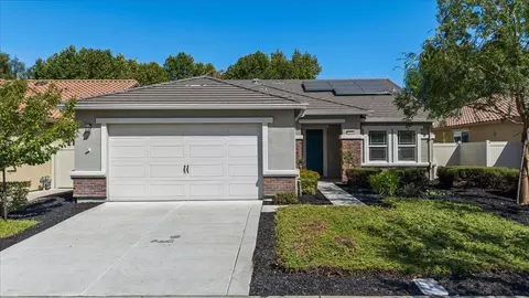 Exterior - 2636 Glen Echo Ln, Manteca, CA 95336 photo 2 of 12