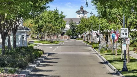 View/Area - 2636 Glen Echo Ln, Manteca, CA 95336 photo 4 of 31