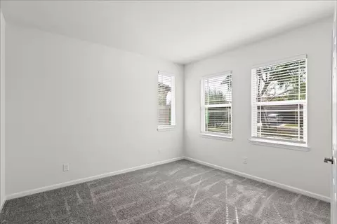 Bedroom - 2636 Glen Echo Ln, Manteca, CA 95336 photo 1 of 8